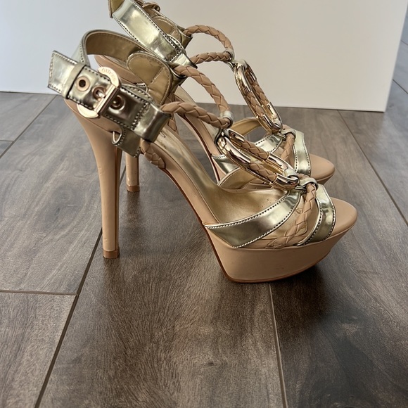 Guess nude gold heels - Picture 8 of 14